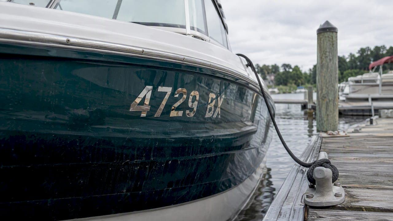 Are Metallic Boat Numbers Legal? What the Rules Say